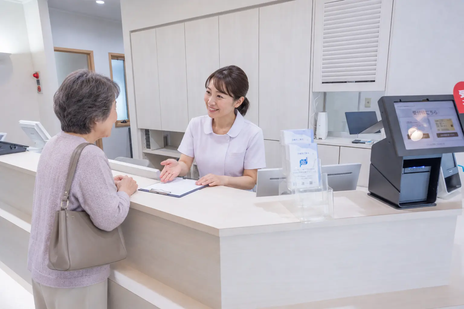 じけい内科外科クリニック受付